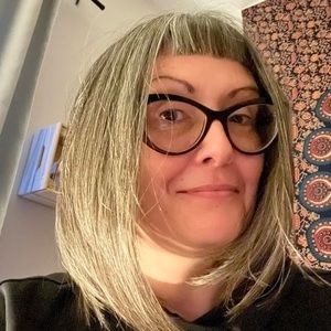 Meet your Posher, Genevieve